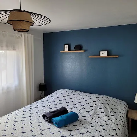 بيت للعطل Maison Dans Avec Piscine Et Tennis