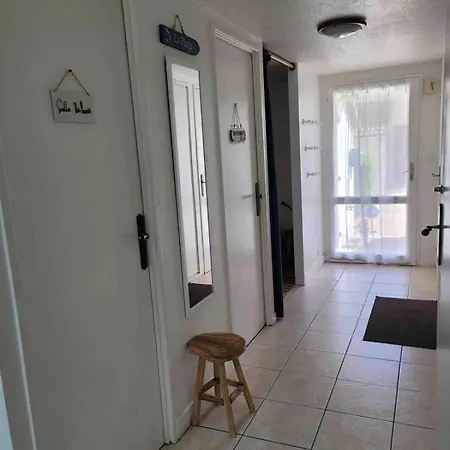 בית נופש Maison Dans Avec Piscine Et Tennis *