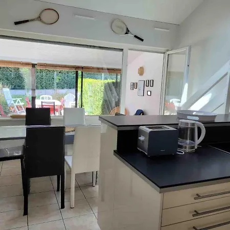 Maison Dans Avec Piscine Et Tennis בית נופש