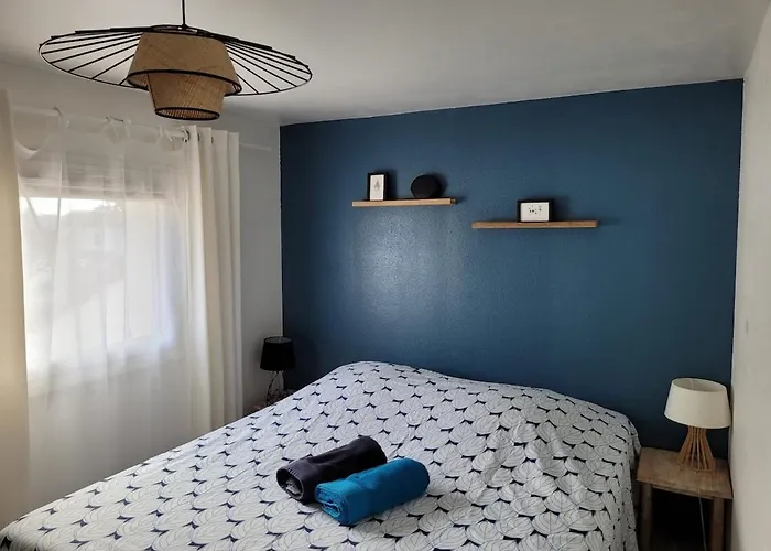 بيت للعطل Maison Dans Avec Piscine Et Tennis