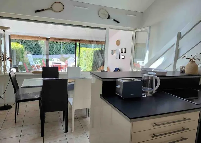 Maison Dans Avec Piscine Et Tennis Casa de Férias