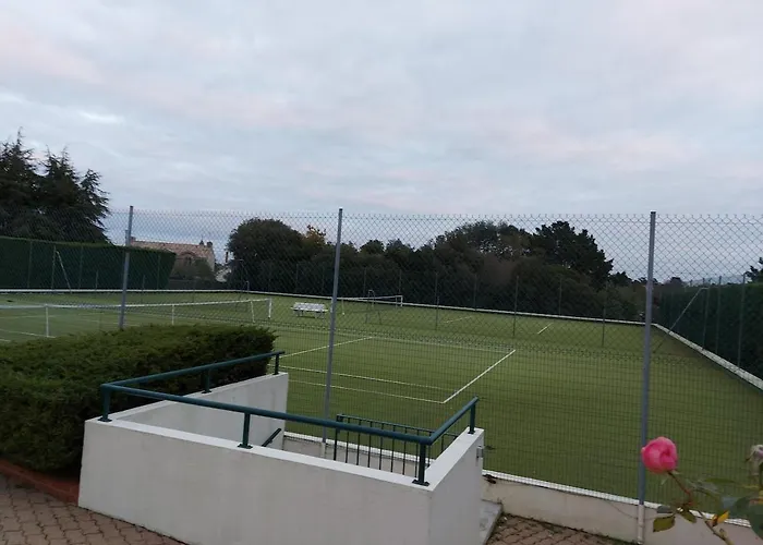 Maison Dans Avec Piscine Et Tennis * بورنيك